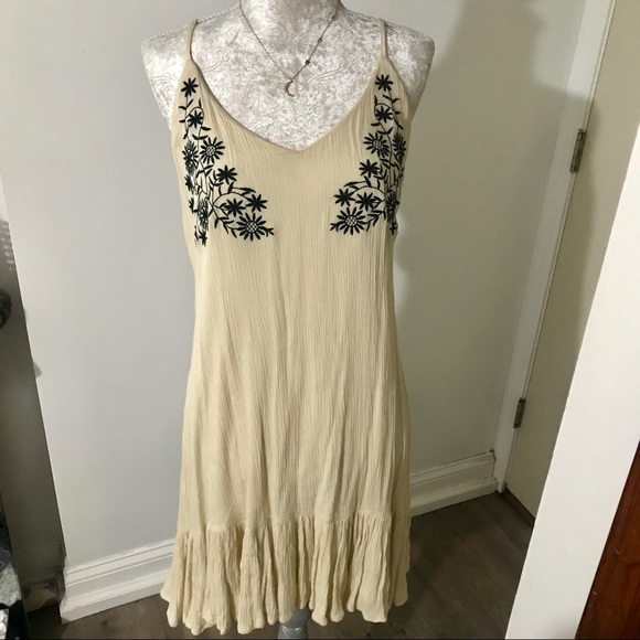 Francesca's Collections Dresses & Skirts - Boho Flowy Dress